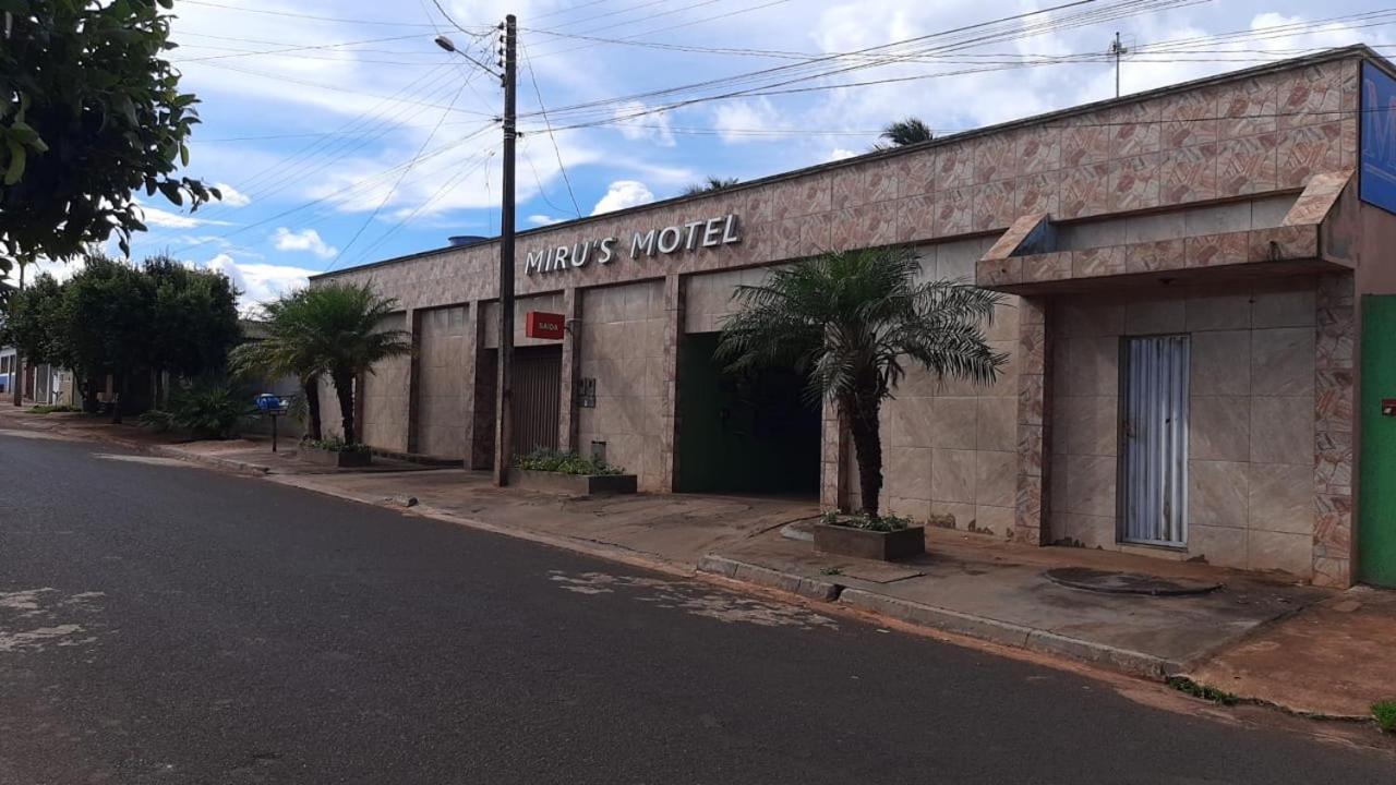 Miru'S Motel Rio Verde Exteriör bild